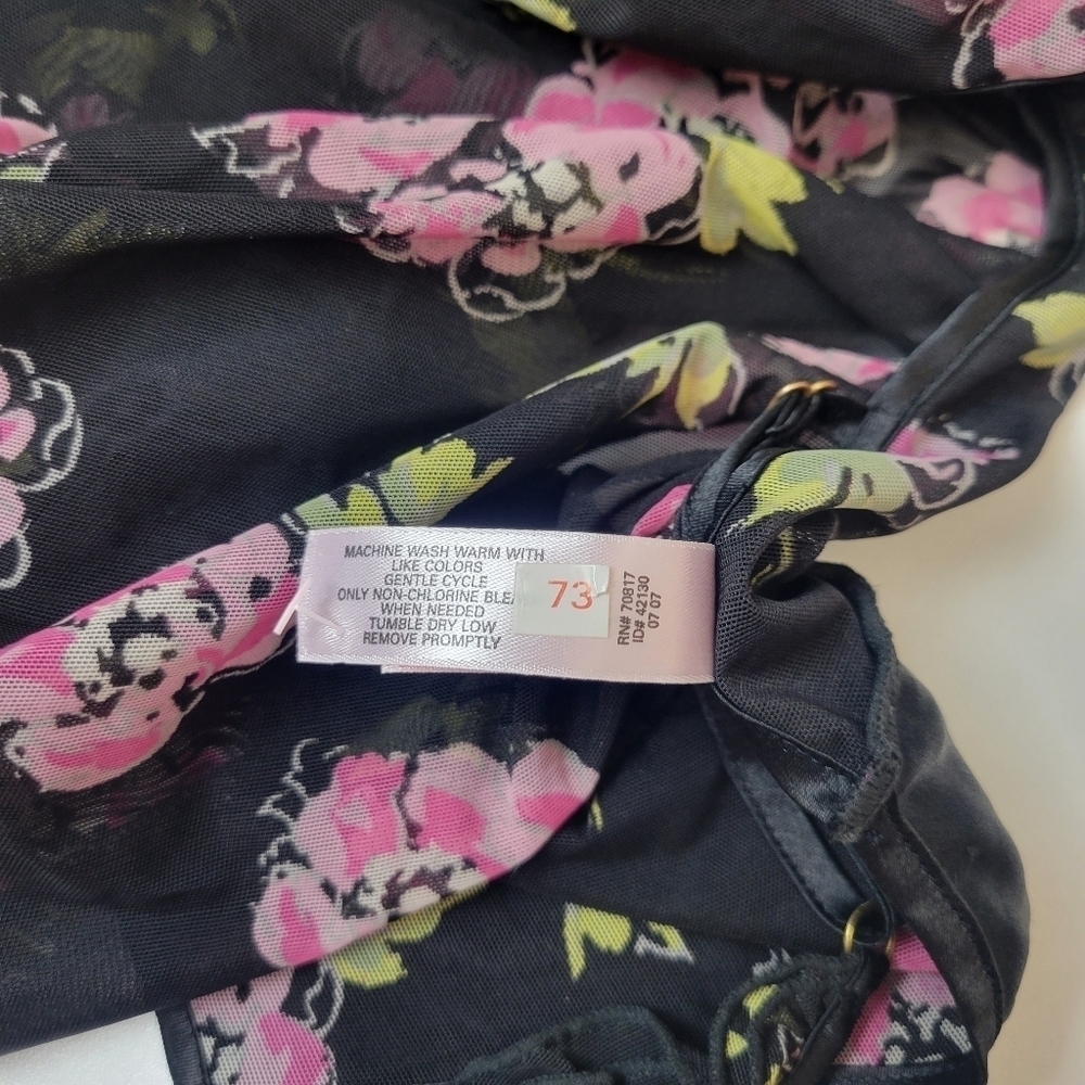 Victoria's secret lingerie sleepwear - Picture 6 of 7